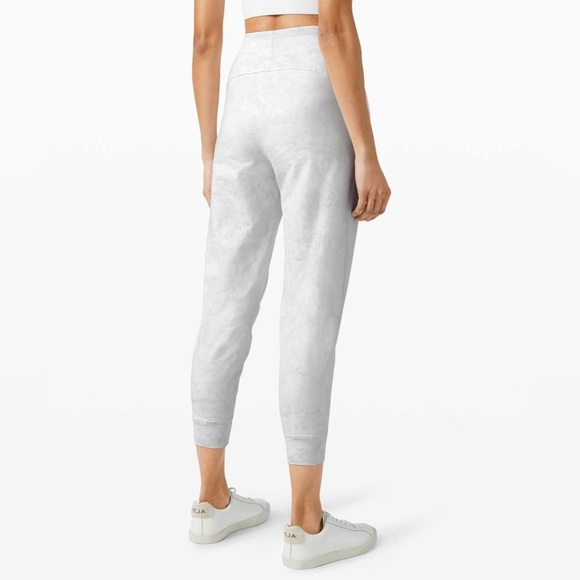Lululemon LA Sweat Pant 26" Womens Size 6 Watercolor Wash White Joggers - Picture 2 of 4